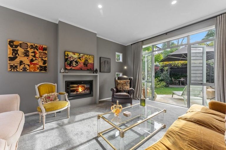 Photo of property in 1/10 Ringwood Street, Torbay, Auckland, 0630