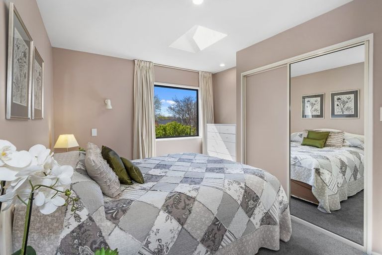 Photo of property in 29 Greystoke Lane, Avonhead, Christchurch, 8042