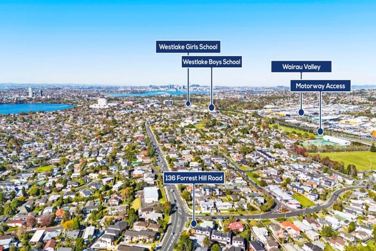 Photo of property in 136c Forrest Hill Road, Forrest Hill, Auckland, 0620