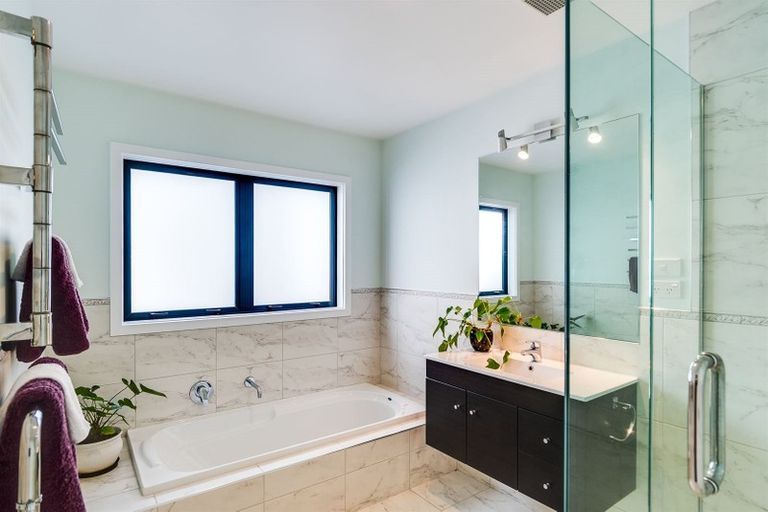 Photo of property in 75 Hetley Crescent, Taradale, Napier, 4112