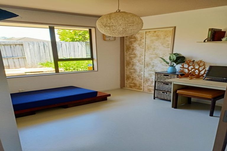 Photo of property in 42 Katerini Grove, Papamoa Beach, Papamoa, 3118