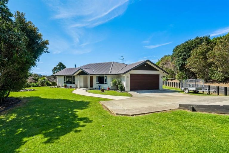 Photo of property in 402f Awhitu Central Road, Awhitu, Waiuku, 2684