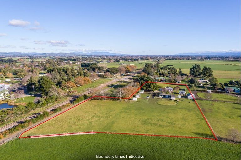 Photo of property in 64 Chester Road, Clareville, Carterton, 5791