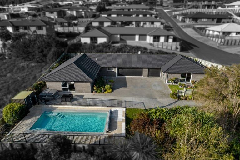 Photo of property in 10 Hayden Way, Welcome Bay, Tauranga, 3112