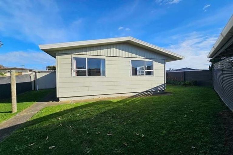 Photo of property in 90a Karaka Street, Castlecliff, Whanganui, 4501