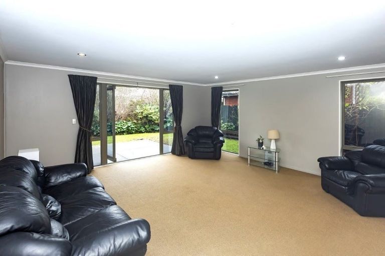 Photo of property in 12 Fuchsia Place, Halswell, Christchurch, 8025