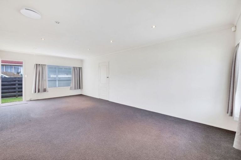 Photo of property in 1/29 Manse Road, Pahurehure, Papakura, 2113