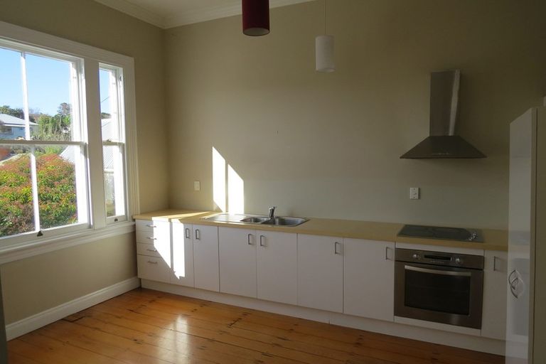 Photo of property in 2/28 Alexander Street, Cockle Bay, Auckland, 2014