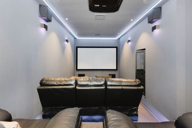 Photo of property in 40 Eskdale Road, Papakowhai, Porirua, 5024