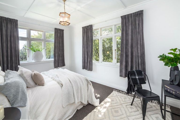 Photo of property in 65 Brandon Street, Featherston, 5710