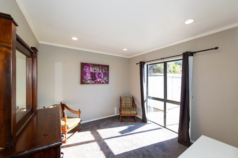 Photo of property in 84 Churchill Drive, Taradale, Napier, 4112