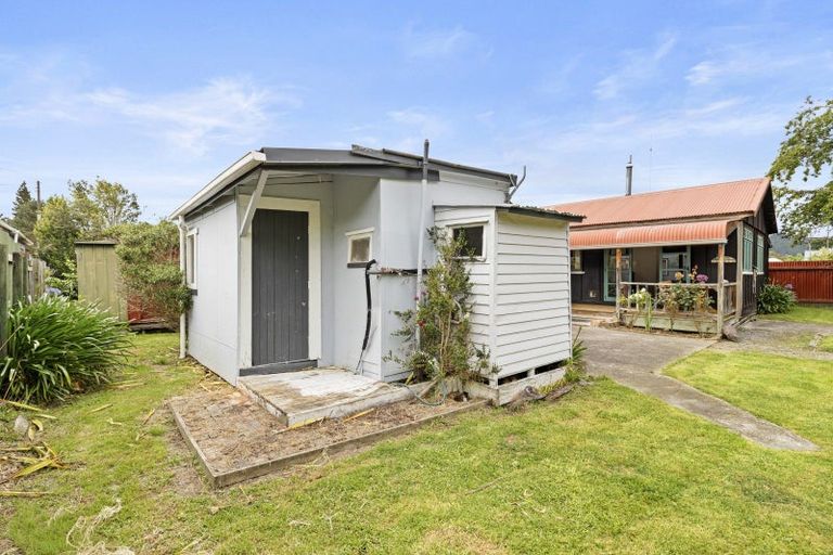 Photo of property in 21 Broadway, Mangaweka, 4797