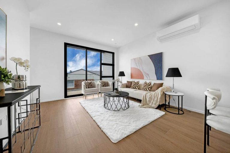 Photo of property in 8/20 Ayr Road, Pakuranga, Auckland, 2010