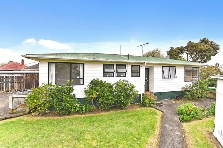 Photo of property in 27 Sheehan Avenue, Papakura, 2110