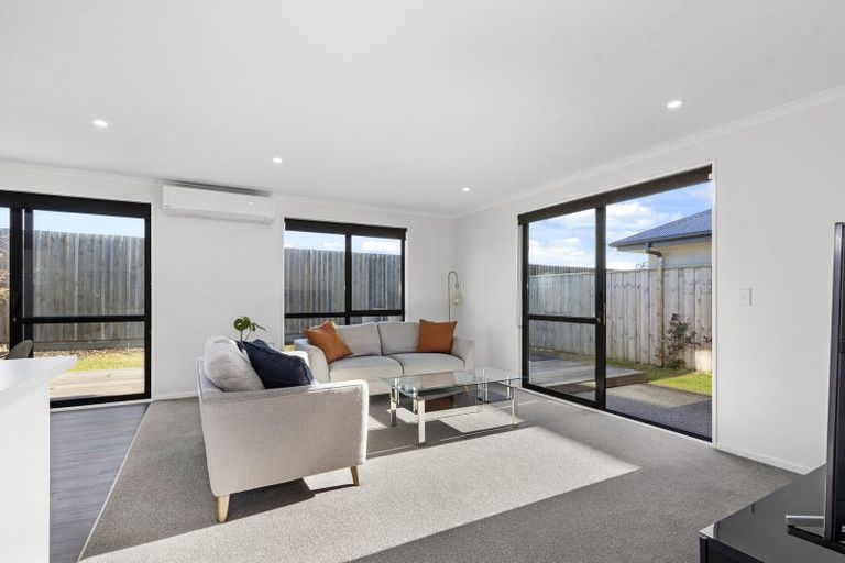 Photo of property in 15 Eric Melrose Lane, Halswell, Christchurch, 8025