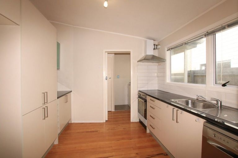 Photo of property in 36 Becroft Drive, Forrest Hill, Auckland, 0620