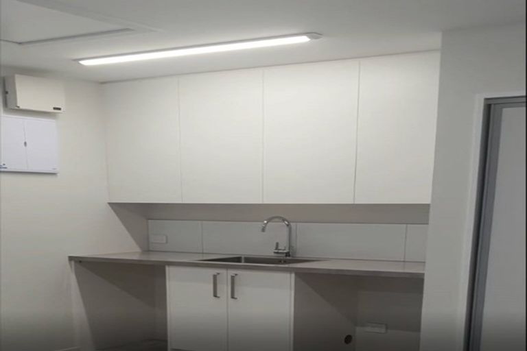 Photo of property in 76 Stationmasters Way, Prebbleton, 7604