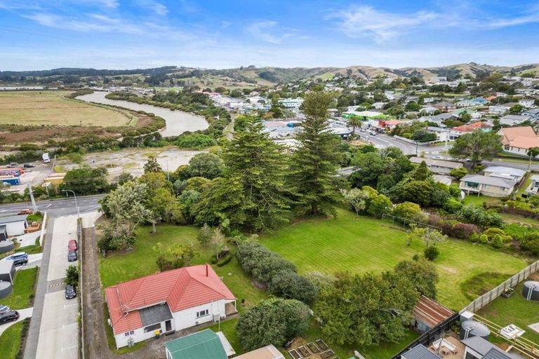 Photo of property in 1 Mill Road, Helensville, 0800