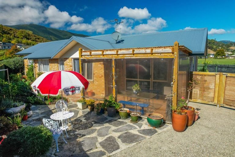 Photo of property in 305 The Ridgeway, Stoke, Nelson, 7011