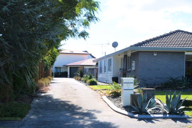 Photo of property in 2/57 West Fairway, Golflands, Auckland, 2013