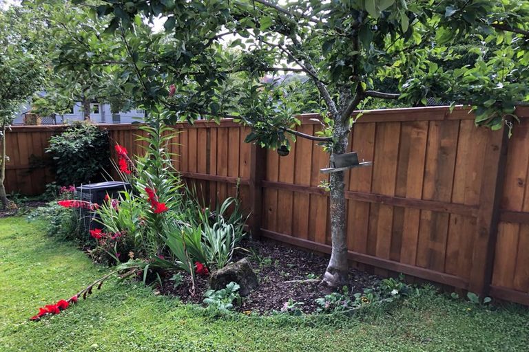 Photo of property in 1/1 Bengal Drive, Cashmere, Christchurch, 8022