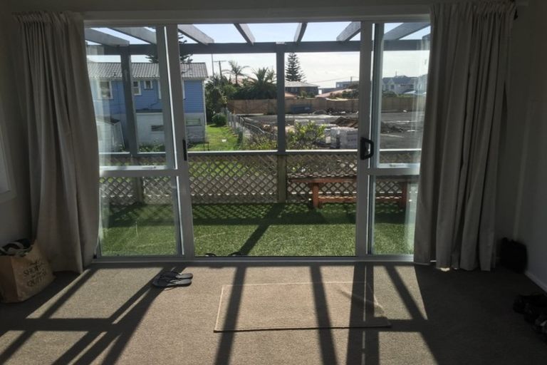 Photo of property in 27a Alice Avenue, Orewa, 0931