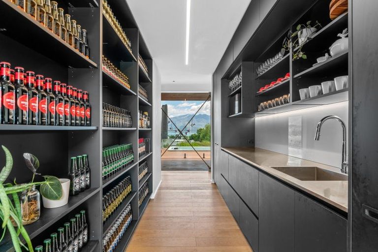 Photo of property in 91 Youghal Street, Wanaka, 9305