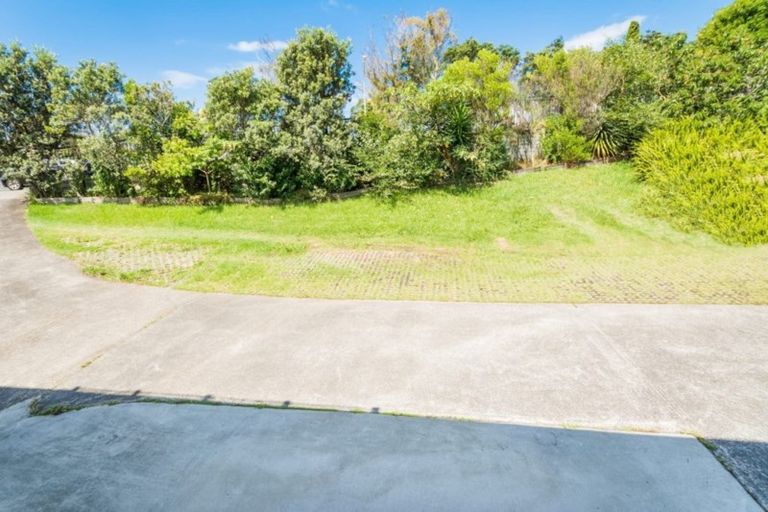 Photo of property in 3/496 Glenfield Road, Glenfield, Auckland, 0629
