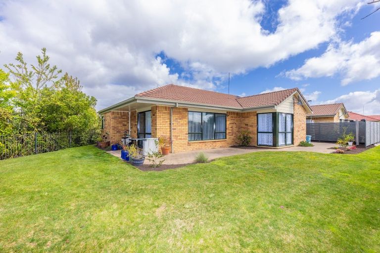 Photo of property in 115 Oakridge Grove, Flagstaff, Hamilton, 3210