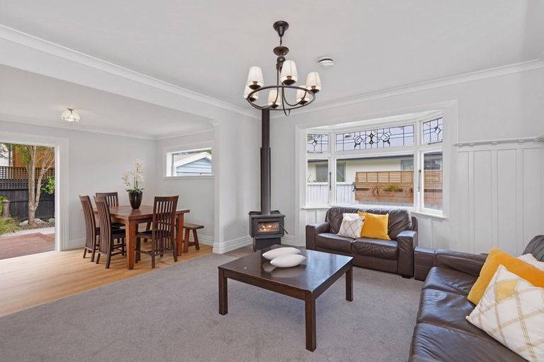 Photo of property in 28 Roxburgh Street, Sydenham, Christchurch, 8023