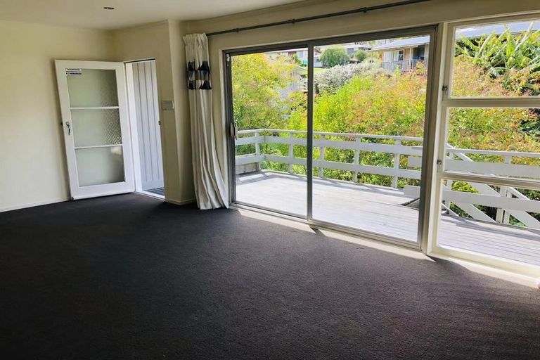 Photo of property in 61 Peach Road, Glenfield, Auckland, 0629