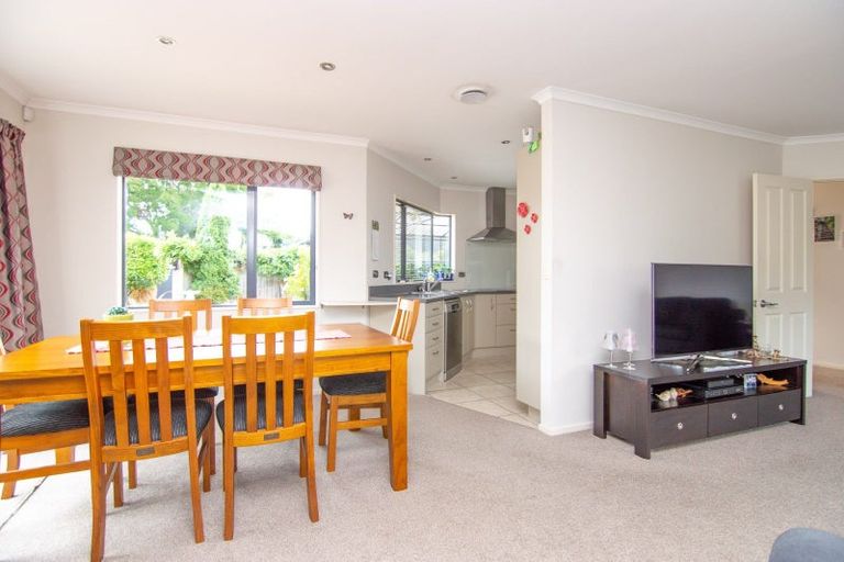 Photo of property in 28a Knowles Street, Terrace End, Palmerston North, 4410