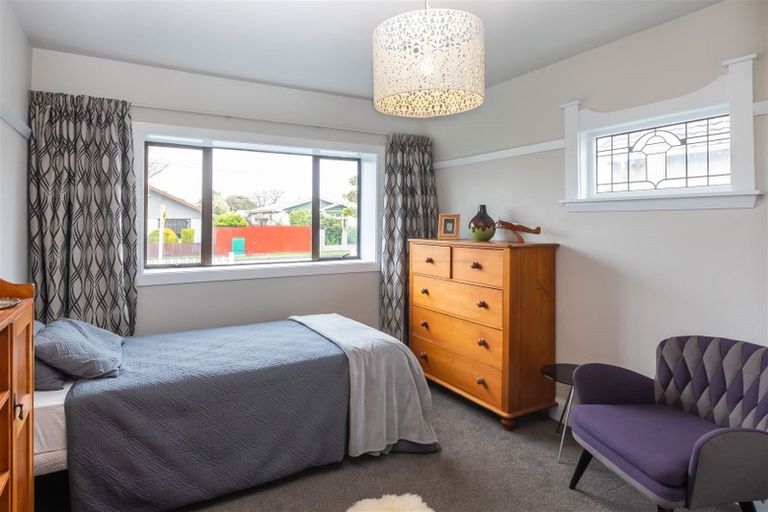 Photo of property in 82 Olliviers Road, Phillipstown, Christchurch, 8011