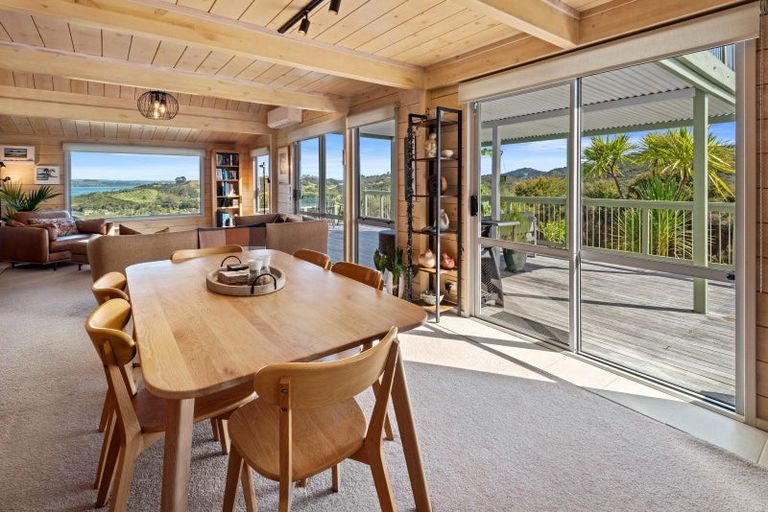 Photo of property in 16 Lichen Grove, Russell, 0272