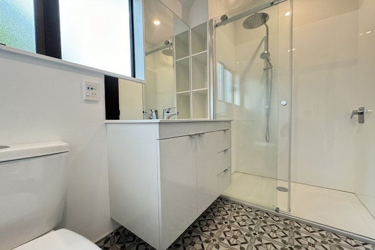 Photo of property in 3/64 Kaikoura Street, Maupuia, Wellington, 6022