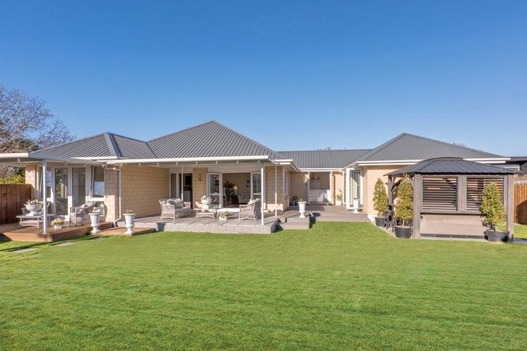 Photo of property in 105a Aorangi Road, Bryndwr, Christchurch, 8053