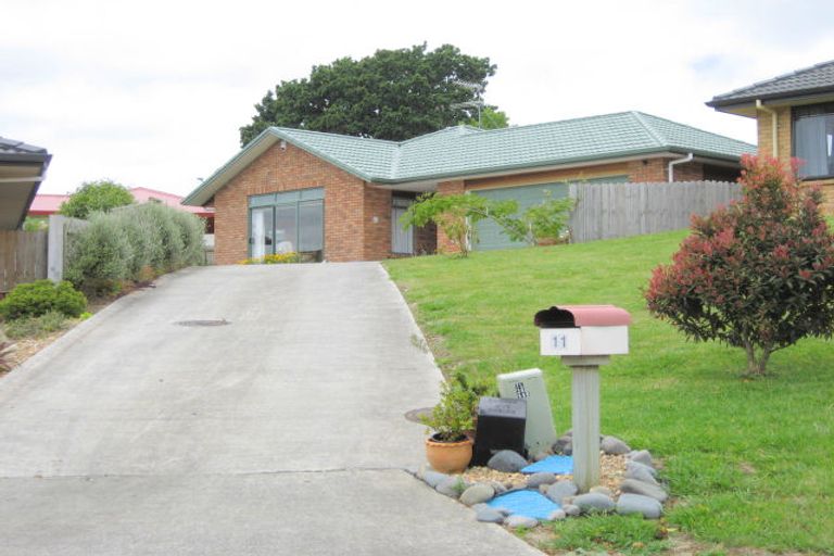 Photo of property in 11 Four Oaks Place, Pukekohe, 2120