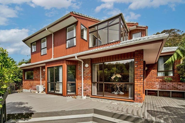 Photo of property in 51 Peterhouse Street, Tawa, Wellington, 5028