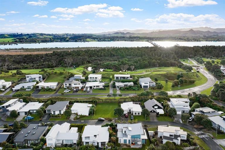 Photo of property in 20 Te Mana Street, Omaha, 0986