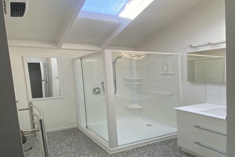 Photo of property in 2/26 Christie Crescent, Havelock North, 4130