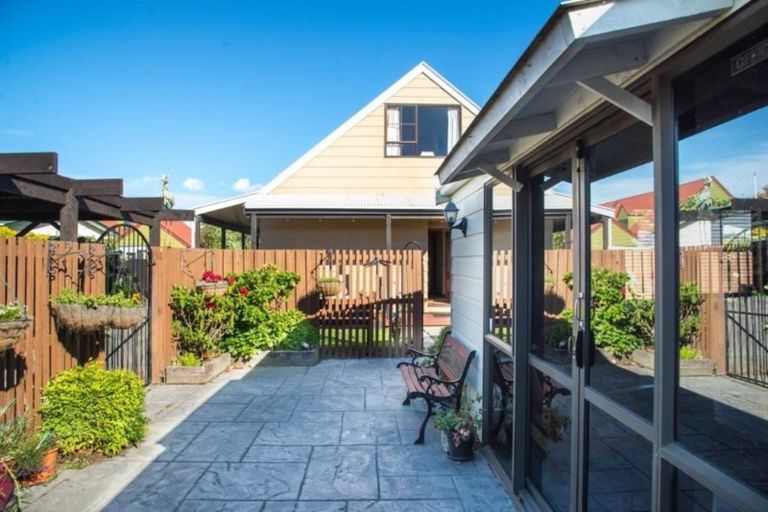 Photo of property in 10 Saint Lukes Street, Woolston, Christchurch, 8062