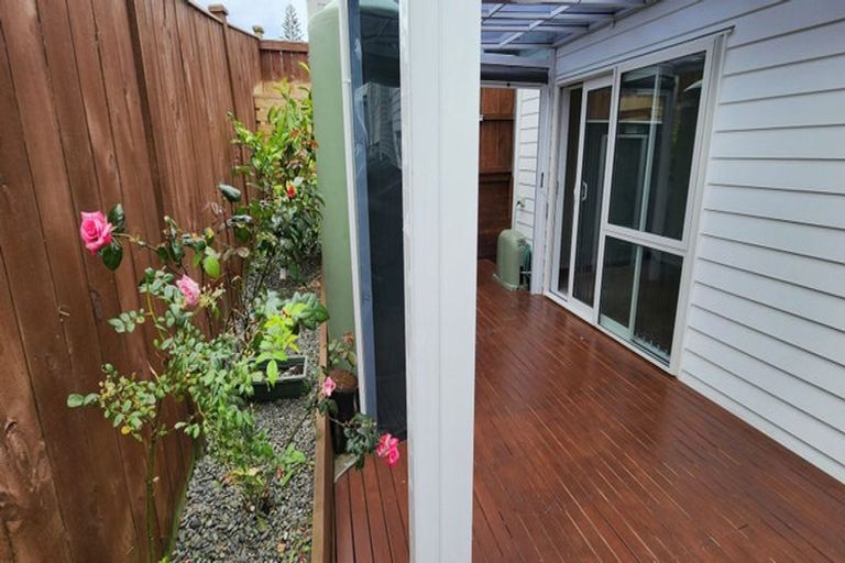 Photo of property in 27 Matakohe Road, Westgate, Auckland, 0814