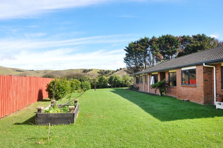 Photo of property in 927 Tauhoa Road, Kaipara Flats, Warkworth, 0984