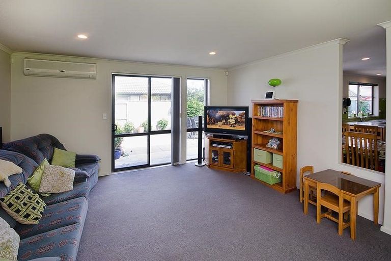 Photo of property in 107 Doncaster Drive, Papamoa Beach, Papamoa, 3118