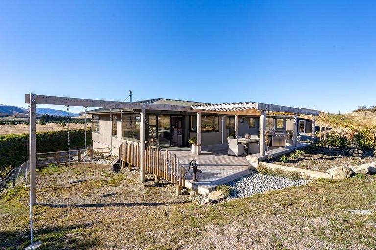 Photo of property in 417 Manuka Terrace, Ben Ohau, Twizel, 7999