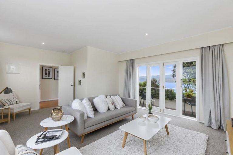 Photo of property in 92 Seatoun Heights Road, Seatoun, Wellington, 6022