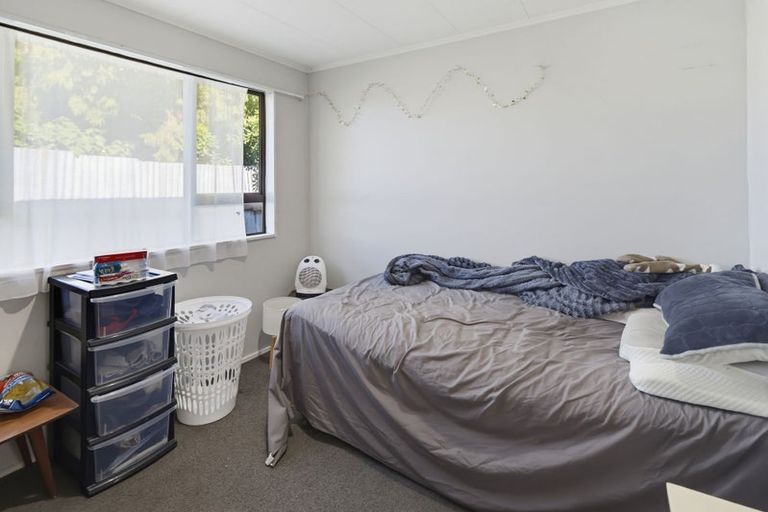Photo of property in 2/1101 Cunningham Crescent, Mayfair, Hastings, 4122