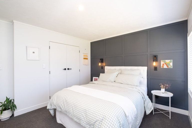 Photo of property in 1 Lowther Place, Taradale, Napier, 4112