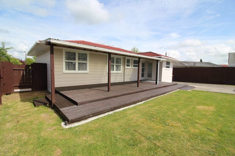 Photo of property in 19 Thompson Street, Tokoroa, 3420