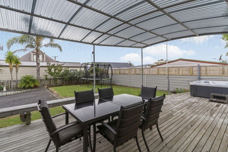 Photo of property in 205b Williamson Road, Whangamata, 3620